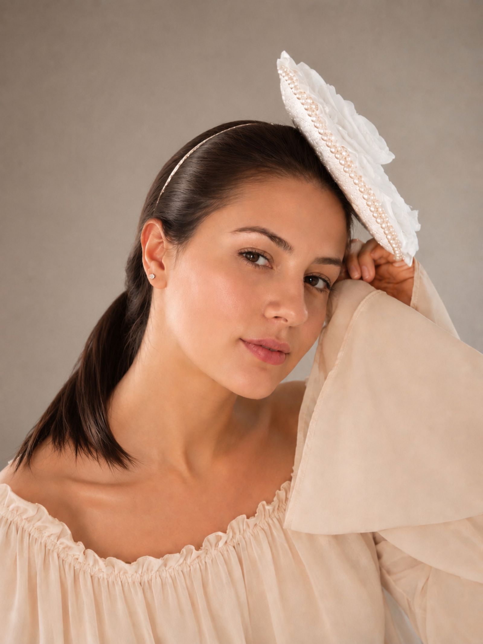 Ivory Bloom Fascinator - Görsel 3