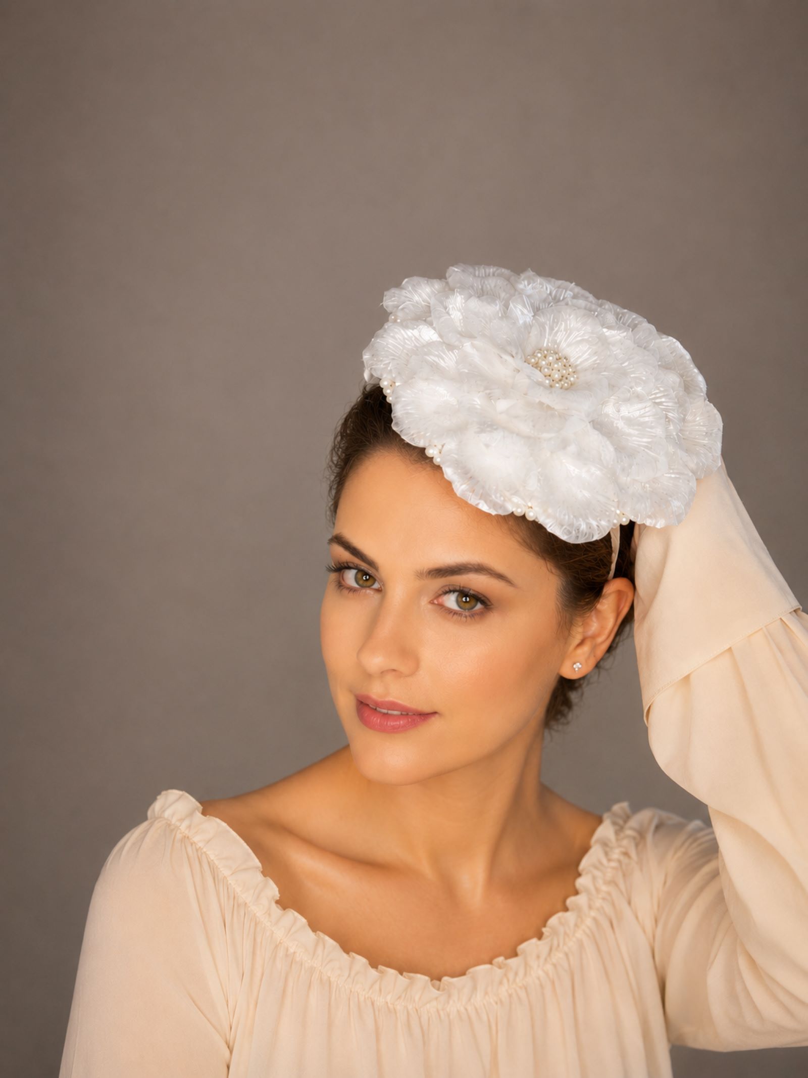 Ivory Bloom Fascinator - Görsel 2