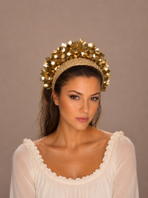 Radiant Aurelia Crown