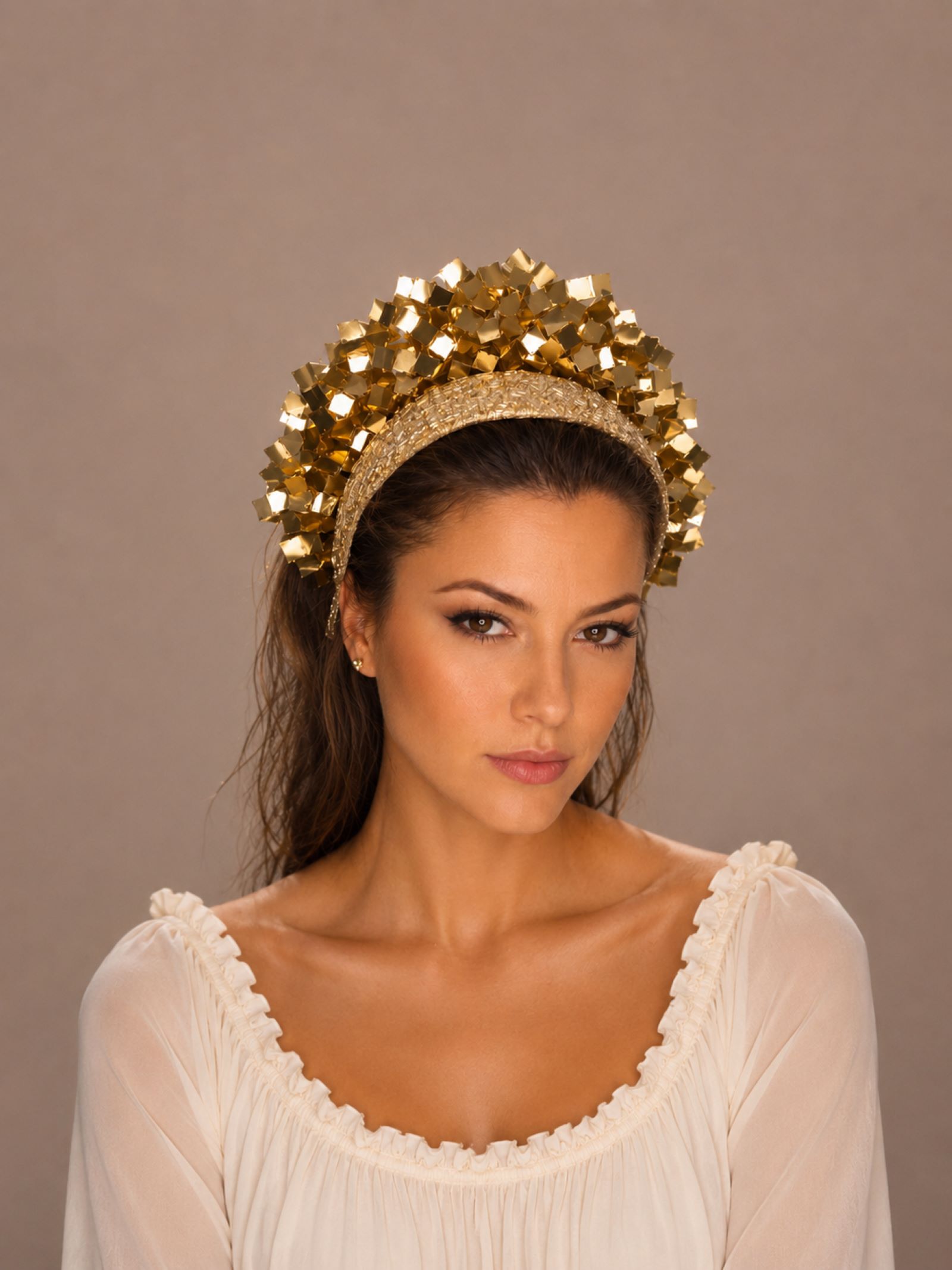 Radiant Aurelia Crown